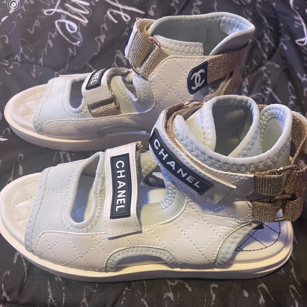 Chanel sandals - Picture 3 of 4